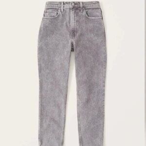 Abercrombie & Fitch The Mom High Rise Jean